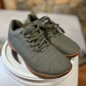 NoBull Trainers Size 9.5